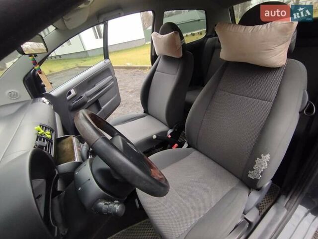 Серый Фольксваген Фокс, объемом двигателя 1.2 л и пробегом 269 тыс. км за 4600 $, фото 18 на Automoto.ua