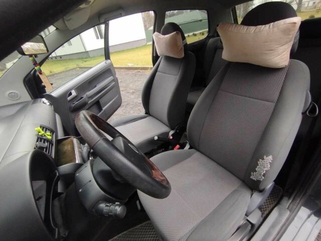 Серый Фольксваген Фокс, объемом двигателя 1.2 л и пробегом 269 тыс. км за 4600 $, фото 16 на Automoto.ua