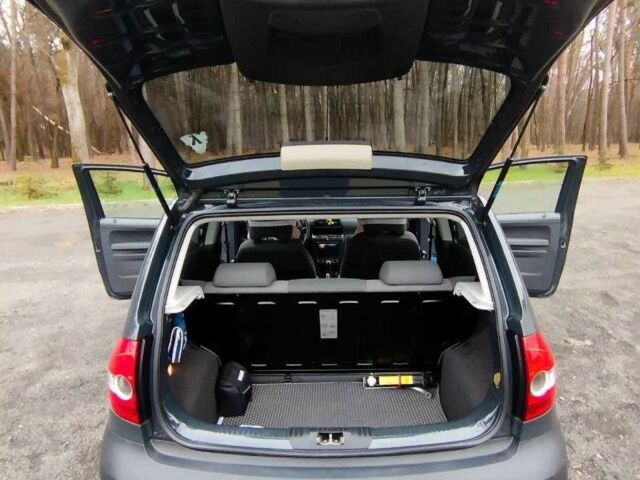 Серый Фольксваген Фокс, объемом двигателя 1.2 л и пробегом 269 тыс. км за 4600 $, фото 11 на Automoto.ua