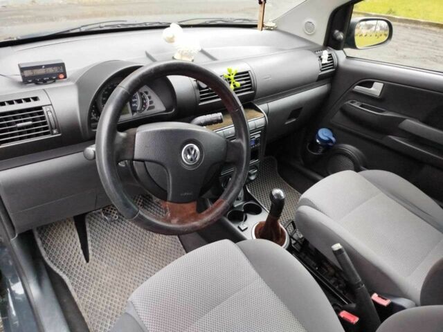 Серый Фольксваген Фокс, объемом двигателя 1.2 л и пробегом 269 тыс. км за 4600 $, фото 13 на Automoto.ua