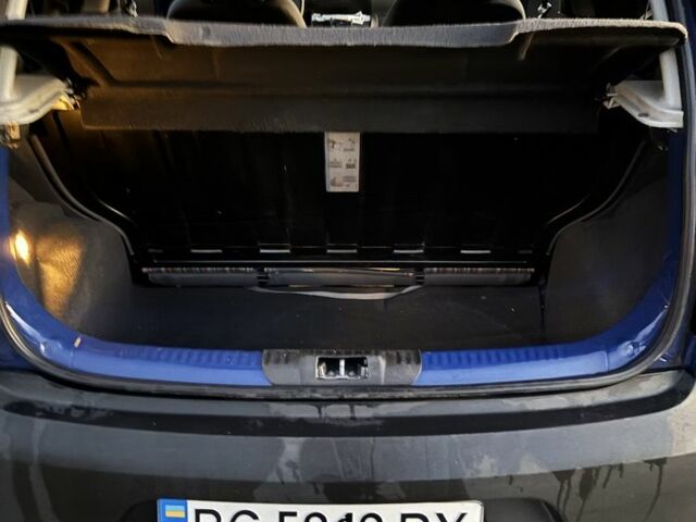 Синій Фольксваген Фокс, об'ємом двигуна 1.4 л та пробігом 103 тис. км за 3950 $, фото 7 на Automoto.ua