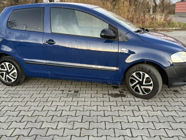 Синій Фольксваген Фокс, об'ємом двигуна 1.4 л та пробігом 103 тис. км за 3950 $, фото 2 на Automoto.ua