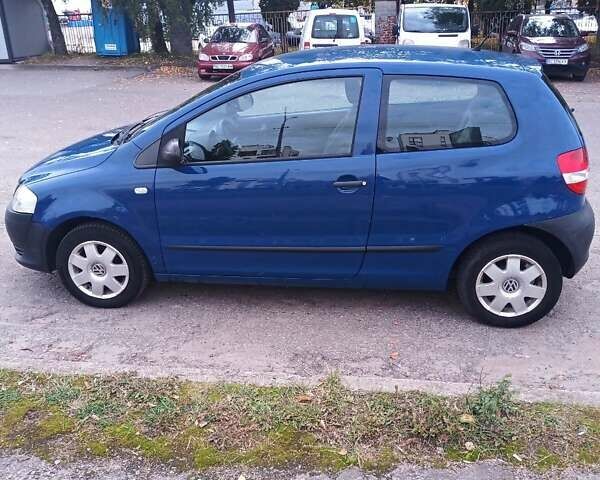 Синий Фольксваген Фокс, объемом двигателя 1.2 л и пробегом 184 тыс. км за 3900 $, фото 4 на Automoto.ua