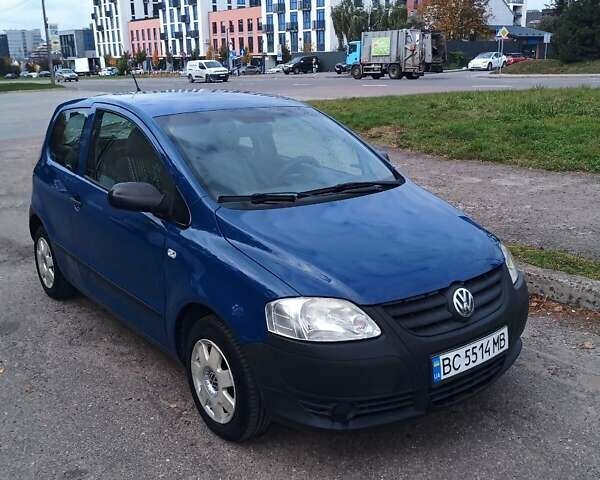 Синий Фольксваген Фокс, объемом двигателя 1.2 л и пробегом 184 тыс. км за 3900 $, фото 1 на Automoto.ua