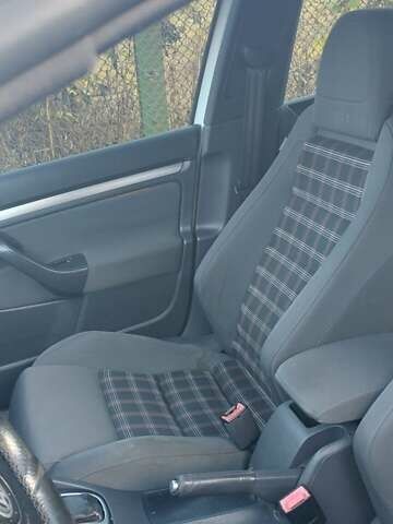 Белый Фольксваген Гольф ГТИ, объемом двигателя 1.98 л и пробегом 225 тыс. км за 5900 $, фото 13 на Automoto.ua