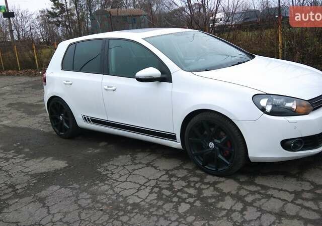 Белый Фольксваген Гольф ГТИ, объемом двигателя 1.4 л и пробегом 210 тыс. км за 5600 $, фото 1 на Automoto.ua