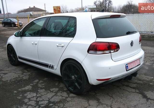Белый Фольксваген Гольф ГТИ, объемом двигателя 1.4 л и пробегом 210 тыс. км за 5600 $, фото 7 на Automoto.ua