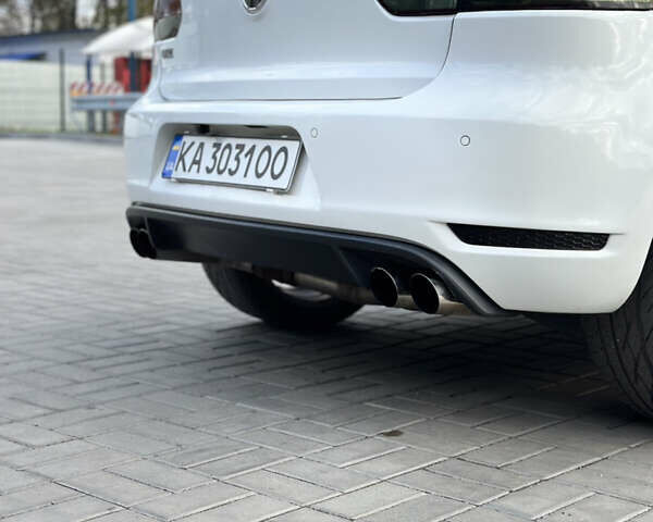 Фольксваген Гольф ГТИ 2010 в Кропивницком (Кировограде) на Automoto.ua Белый Фольксваген Гольф ГТИ, объемом двигателя 1.98 л и пробегом 213 тыс. км за 9700 $, фото 13 на Automoto.ua