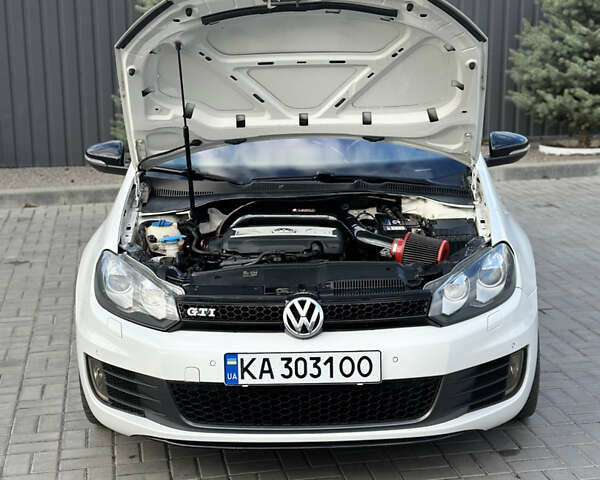 Фольксваген Гольф ГТИ 2010 в Кропивницком (Кировограде) на Automoto.ua Белый Фольксваген Гольф ГТИ, объемом двигателя 1.98 л и пробегом 213 тыс. км за 9700 $, фото 15 на Automoto.ua