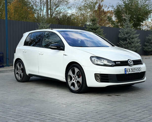Фольксваген Гольф ГТИ 2010 в Кропивницком (Кировограде) на Automoto.ua Белый Фольксваген Гольф ГТИ, объемом двигателя 1.98 л и пробегом 213 тыс. км за 9700 $, фото 9 на Automoto.ua