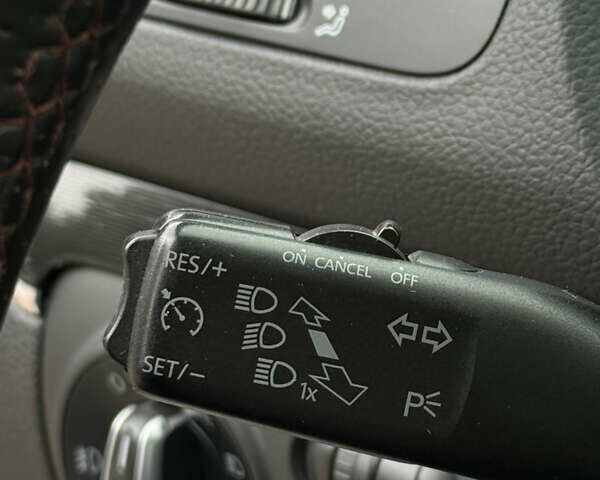 Белый Фольксваген Гольф ГТИ, объемом двигателя 2 л и пробегом 228 тыс. км за 9999 $, фото 23 на Automoto.ua