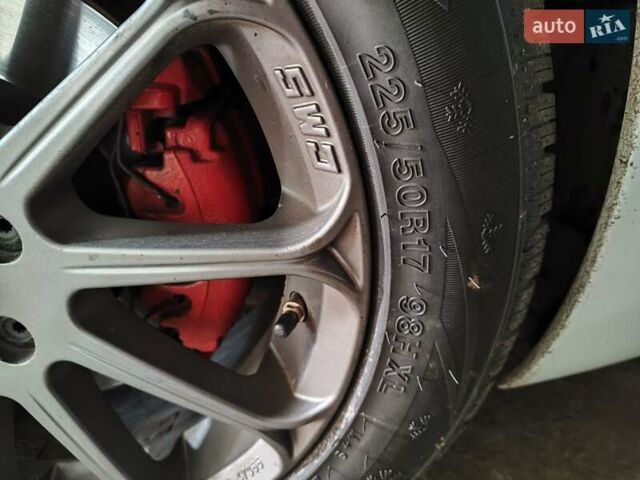 Білий Фольксваген Гольф ГТІ, об'ємом двигуна 1.98 л та пробігом 270 тис. км за 8600 $, фото 25 на Automoto.ua