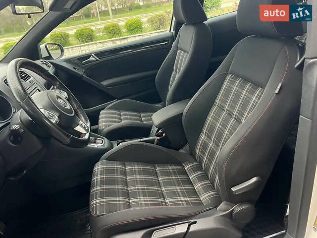 Белый Фольксваген Гольф ГТИ, объемом двигателя 1.98 л и пробегом 171 тыс. км за 11300 $, фото 18 на Automoto.ua