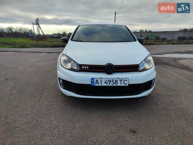 Білий Фольксваген Гольф ГТІ, об'ємом двигуна 1.98 л та пробігом 270 тис. км за 8600 $, фото 5 на Automoto.ua