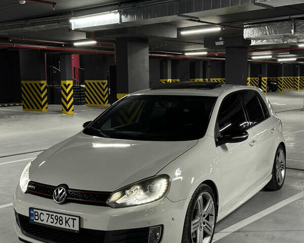 Белый Фольксваген Гольф ГТИ, объемом двигателя 1.98 л и пробегом 259 тыс. км за 8888 $, фото 3 на Automoto.ua