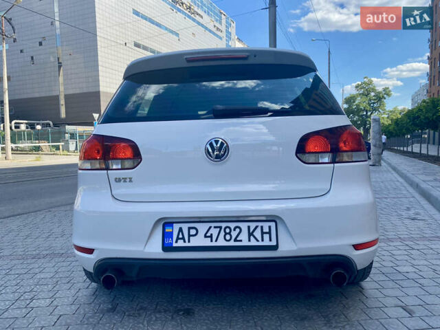 Белый Фольксваген Гольф ГТИ, объемом двигателя 1.98 л и пробегом 171 тыс. км за 11300 $, фото 6 на Automoto.ua