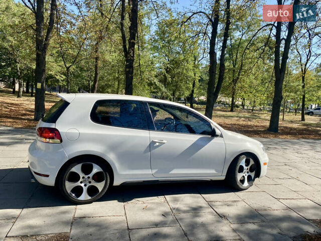 Белый Фольксваген Гольф ГТИ, объемом двигателя 1.98 л и пробегом 171 тыс. км за 11300 $, фото 11 на Automoto.ua
