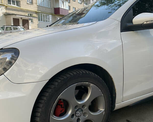 Білий Фольксваген Гольф ГТІ, об'ємом двигуна 2 л та пробігом 224 тис. км за 9700 $, фото 2 на Automoto.ua