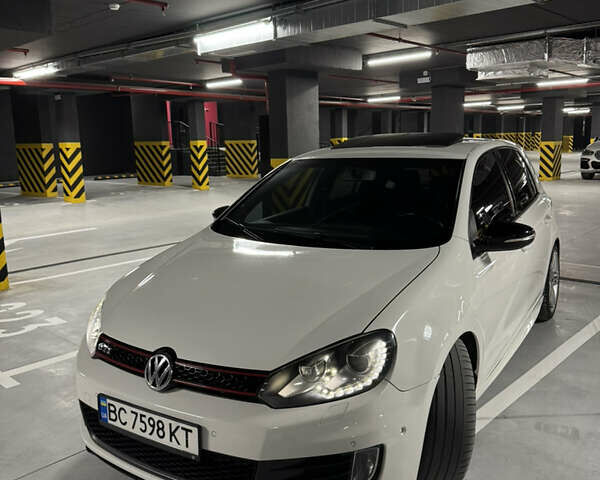 Белый Фольксваген Гольф ГТИ, объемом двигателя 1.98 л и пробегом 259 тыс. км за 8888 $, фото 4 на Automoto.ua