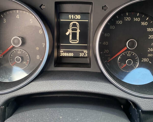 Белый Фольксваген Гольф ГТИ, объемом двигателя 1.98 л и пробегом 209 тыс. км за 10700 $, фото 26 на Automoto.ua