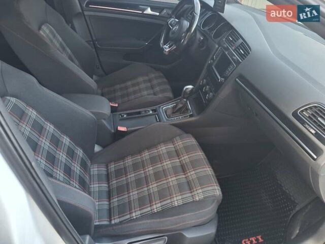 Белый Фольксваген Гольф ГТИ, объемом двигателя 1.98 л и пробегом 175 тыс. км за 14300 $, фото 34 на Automoto.ua