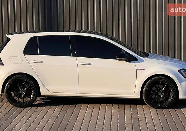 Білий Фольксваген Гольф ГТІ, об'ємом двигуна 1.98 л та пробігом 194 тис. км за 15700 $, фото 9 на Automoto.ua