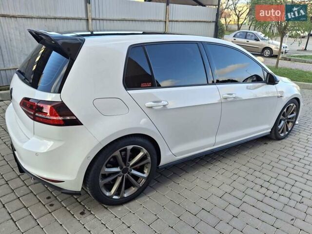 Белый Фольксваген Гольф ГТИ, объемом двигателя 1.98 л и пробегом 175 тыс. км за 14300 $, фото 8 на Automoto.ua