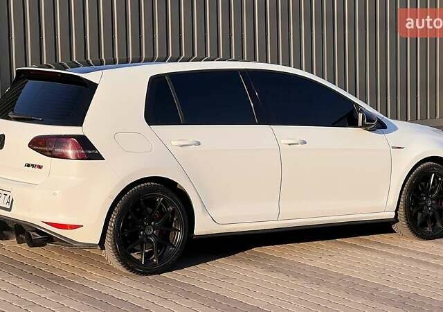 Білий Фольксваген Гольф ГТІ, об'ємом двигуна 1.98 л та пробігом 194 тис. км за 15700 $, фото 8 на Automoto.ua