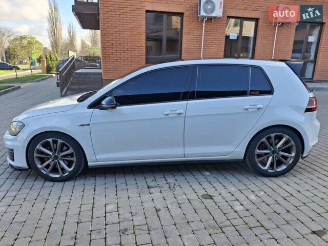 Белый Фольксваген Гольф ГТИ, объемом двигателя 1.98 л и пробегом 175 тыс. км за 14300 $, фото 16 на Automoto.ua