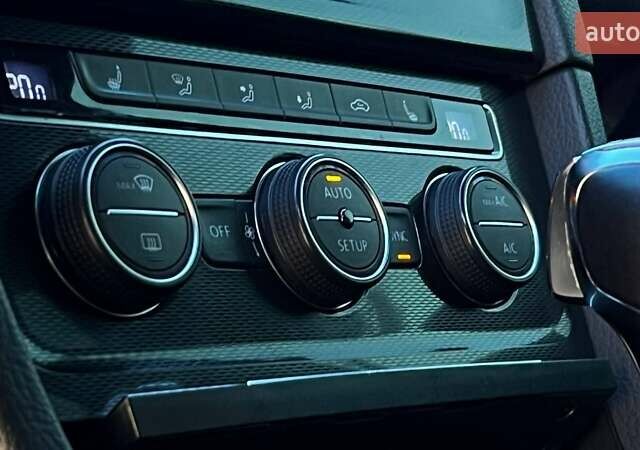 Білий Фольксваген Гольф ГТІ, об'ємом двигуна 1.98 л та пробігом 194 тис. км за 15700 $, фото 15 на Automoto.ua