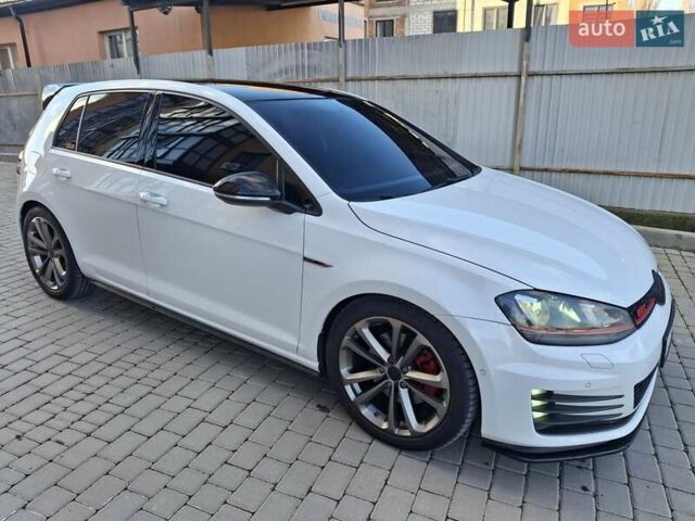 Белый Фольксваген Гольф ГТИ, объемом двигателя 1.98 л и пробегом 175 тыс. км за 14300 $, фото 2 на Automoto.ua