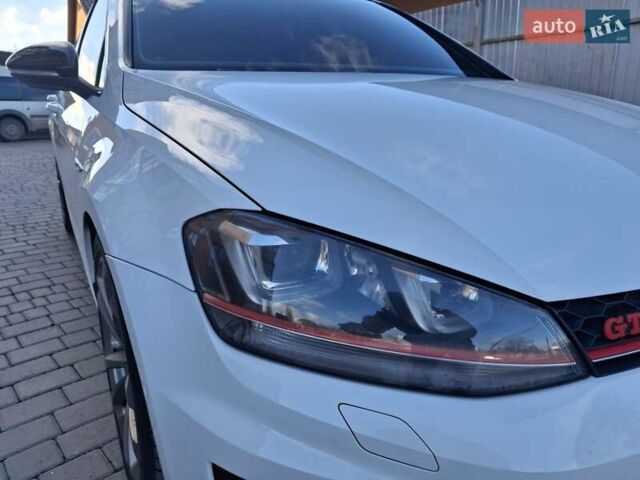 Белый Фольксваген Гольф ГТИ, объемом двигателя 1.98 л и пробегом 175 тыс. км за 14300 $, фото 21 на Automoto.ua