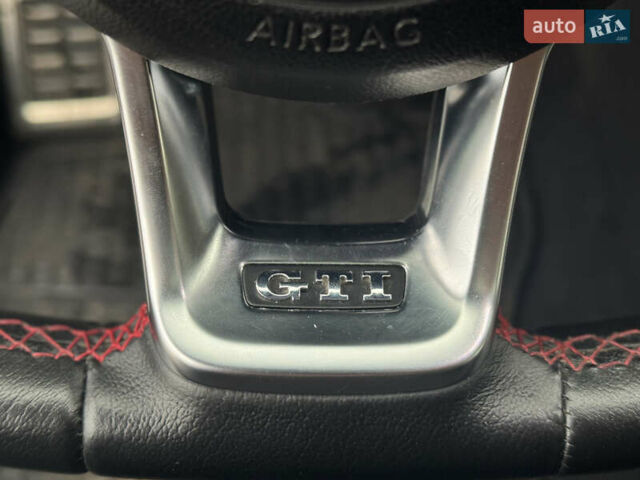 Белый Фольксваген Гольф ГТИ, объемом двигателя 1.98 л и пробегом 183 тыс. км за 13999 $, фото 23 на Automoto.ua