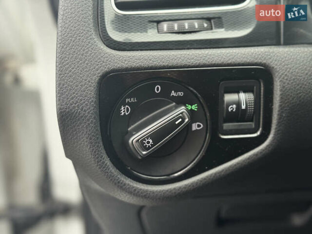 Белый Фольксваген Гольф ГТИ, объемом двигателя 1.98 л и пробегом 183 тыс. км за 13999 $, фото 15 на Automoto.ua