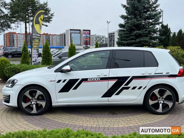 Белый Фольксваген Гольф ГТИ, объемом двигателя 2 л и пробегом 65 тыс. км за 14600 $, фото 3 на Automoto.ua