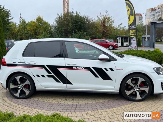 Белый Фольксваген Гольф ГТИ, объемом двигателя 2 л и пробегом 65 тыс. км за 14600 $, фото 7 на Automoto.ua