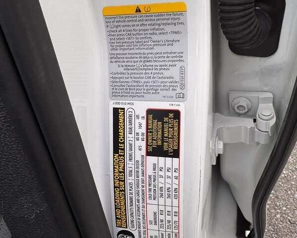 Білий Фольксваген Гольф ГТІ, об'ємом двигуна 1.98 л та пробігом 105 тис. км за 15000 $, фото 12 на Automoto.ua