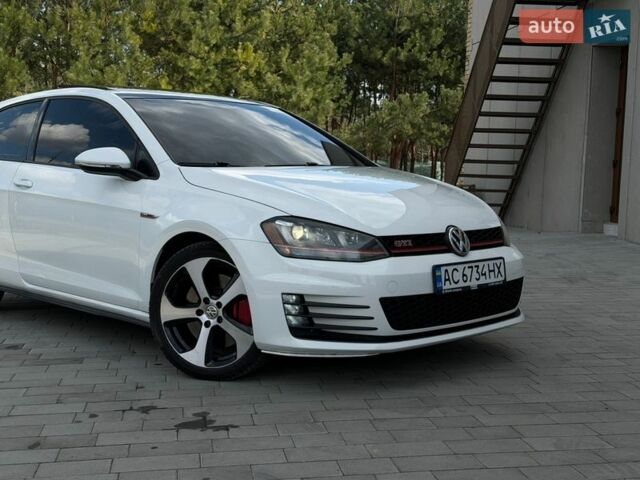 Белый Фольксваген Гольф ГТИ, объемом двигателя 2 л и пробегом 188 тыс. км за 9750 $, фото 1 на Automoto.ua