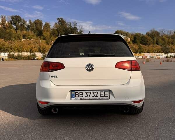 Білий Фольксваген Гольф ГТІ, об'ємом двигуна 1.98 л та пробігом 105 тис. км за 15000 $, фото 9 на Automoto.ua
