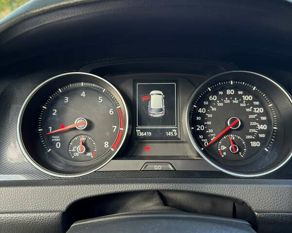 Белый Фольксваген Гольф ГТИ, объемом двигателя 1.98 л и пробегом 136 тыс. км за 14000 $, фото 4 на Automoto.ua