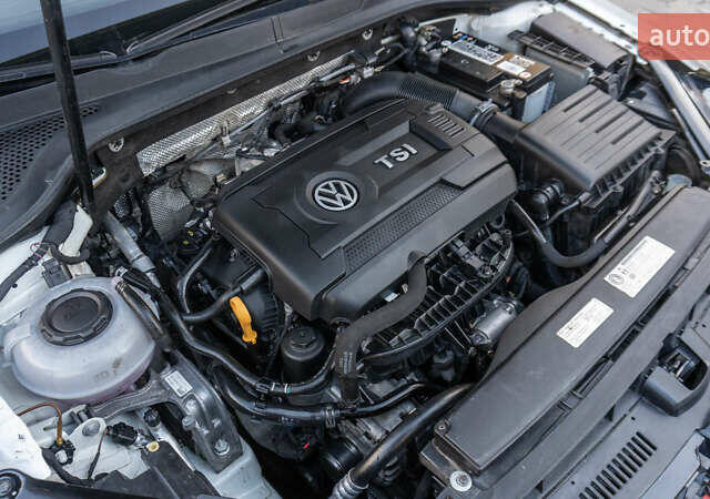 Белый Фольксваген Гольф ГТИ, объемом двигателя 1.98 л и пробегом 82 тыс. км за 14800 $, фото 36 на Automoto.ua