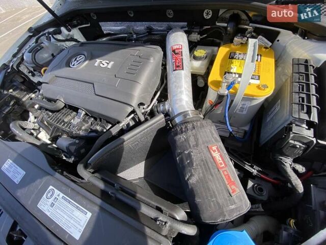 Белый Фольксваген Гольф ГТИ, объемом двигателя 1.98 л и пробегом 86 тыс. км за 15600 $, фото 34 на Automoto.ua