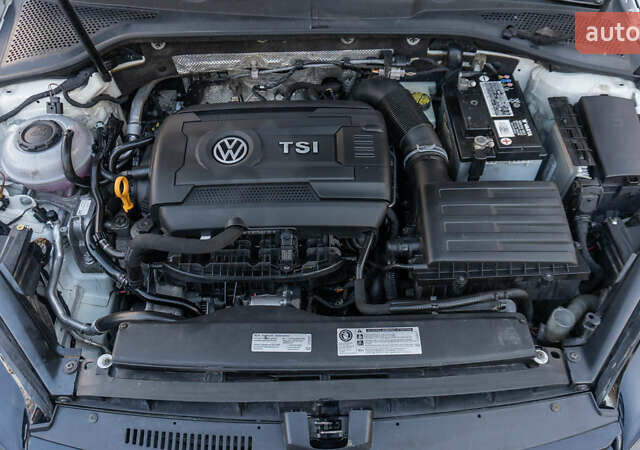 Белый Фольксваген Гольф ГТИ, объемом двигателя 1.98 л и пробегом 82 тыс. км за 14800 $, фото 35 на Automoto.ua