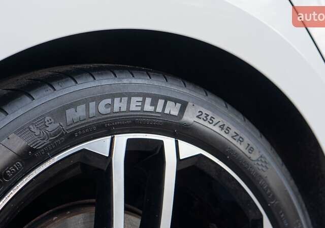 Белый Фольксваген Гольф ГТИ, объемом двигателя 1.98 л и пробегом 82 тыс. км за 14800 $, фото 30 на Automoto.ua