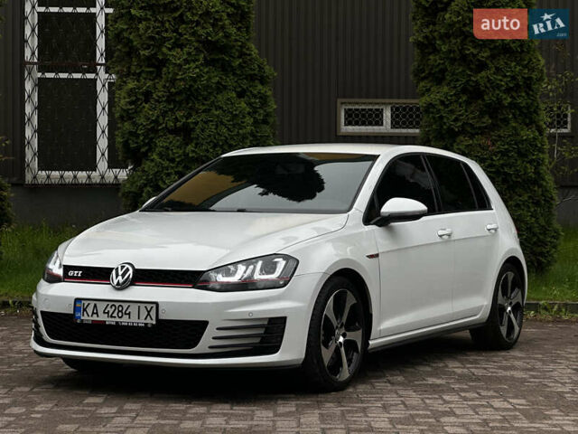 Білий Фольксваген Гольф ГТІ, об'ємом двигуна 1.98 л та пробігом 59 тис. км за 17500 $, фото 1 на Automoto.ua