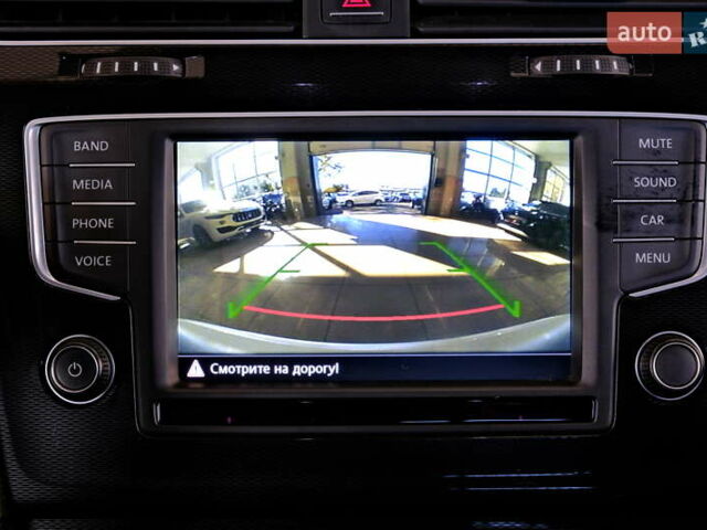 Белый Фольксваген Гольф ГТИ, объемом двигателя 2 л и пробегом 194 тыс. км за 11900 $, фото 22 на Automoto.ua