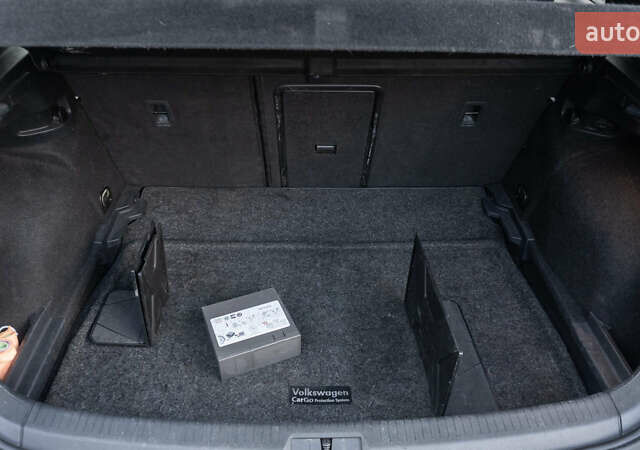 Белый Фольксваген Гольф ГТИ, объемом двигателя 1.98 л и пробегом 82 тыс. км за 14800 $, фото 38 на Automoto.ua