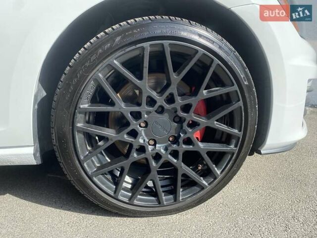 Белый Фольксваген Гольф ГТИ, объемом двигателя 1.98 л и пробегом 86 тыс. км за 15600 $, фото 8 на Automoto.ua