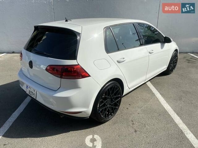 Белый Фольксваген Гольф ГТИ, объемом двигателя 1.98 л и пробегом 86 тыс. км за 15600 $, фото 7 на Automoto.ua