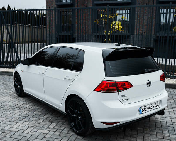 Белый Фольксваген Гольф ГТИ, объемом двигателя 1.98 л и пробегом 104 тыс. км за 13900 $, фото 10 на Automoto.ua